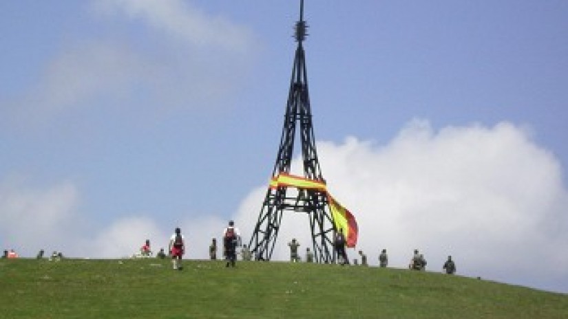 EAJk uztailaren 4rako antolatuta

GORBEAKO GURUTZERAINOKO MENDI IBILBIDEA IKURRIÑEKIN